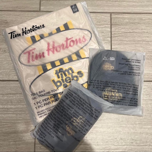LIMITED EDITION Justin Bieber x Tim Hortons - Picture 2 of 2